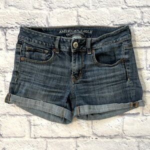 American Eagle Low Rise Midi Jean Shorts Blue Denim Super Stretch - Size 4